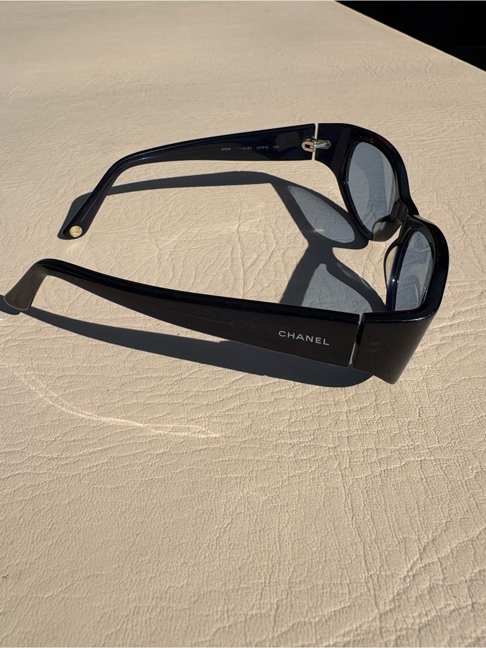 Vintage Chanel 5004 Black Women's Oval Sunglasses - Picture 2 of 7
